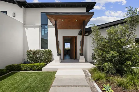 $5,795,000 | 5594 Soledad Road, La Jolla, CA 92037