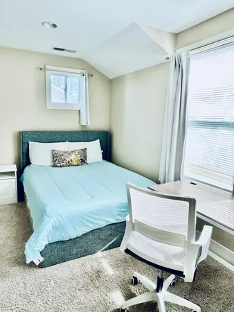 $1,900 | 909 A Halcyon Avenue, Unit STUDIO, Nashville, TN 37204