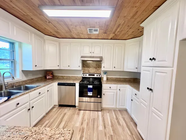 $225,000 | 5501 Northside Road, New Iberia, LA 70563