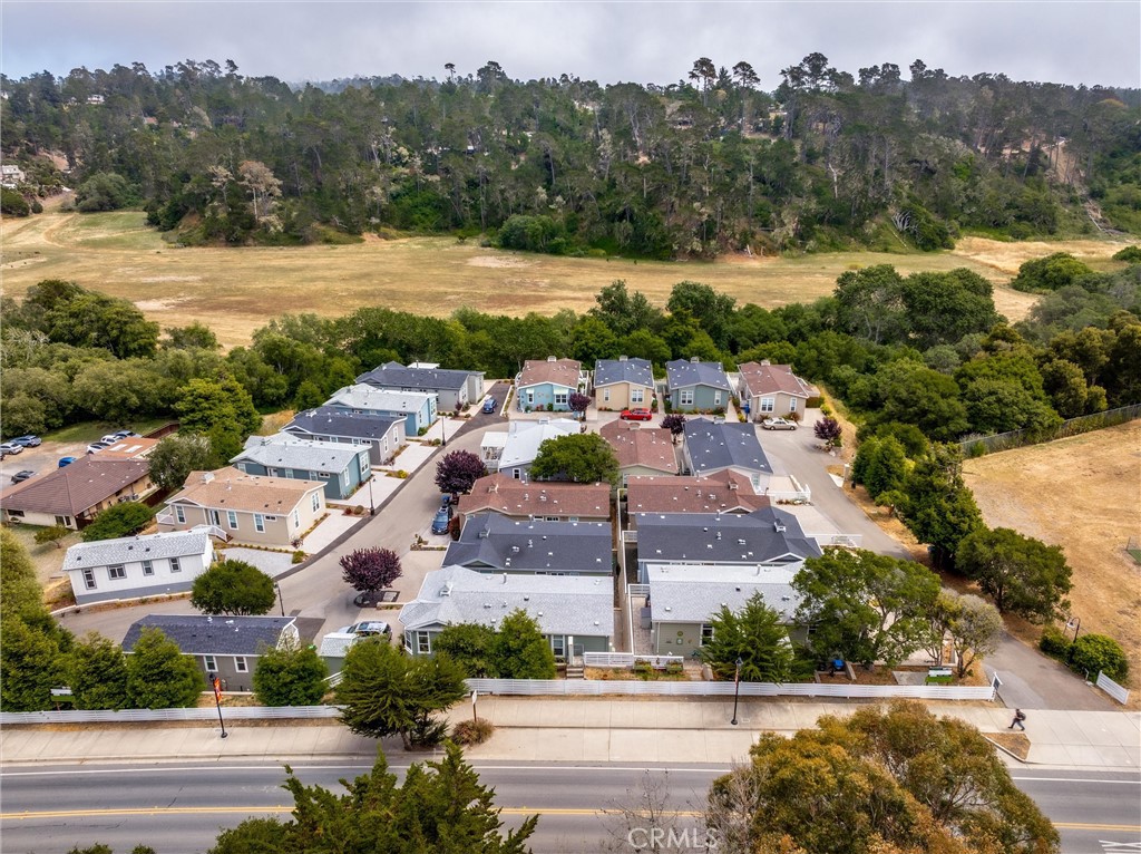 1460 Main Street, Unit 101 Cambria, CA 93428 - Photo 31 of 35