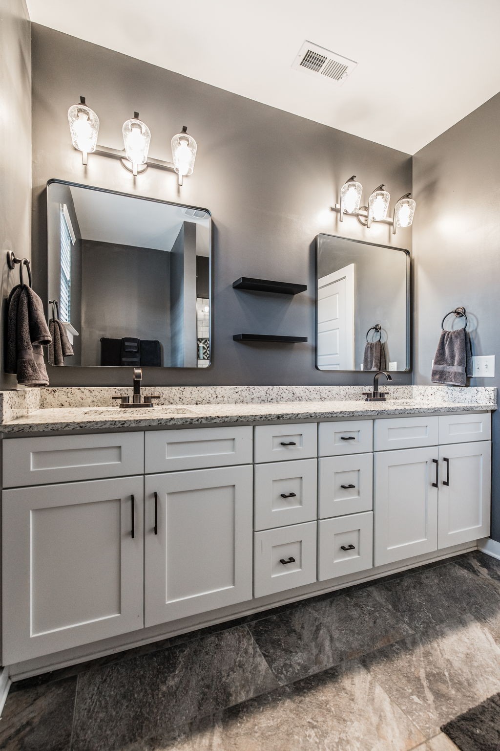 721 New Deal Potts Road Cottontown, TN 37048 - Photo 31 of 73 a bathroom with a sink and a mirror