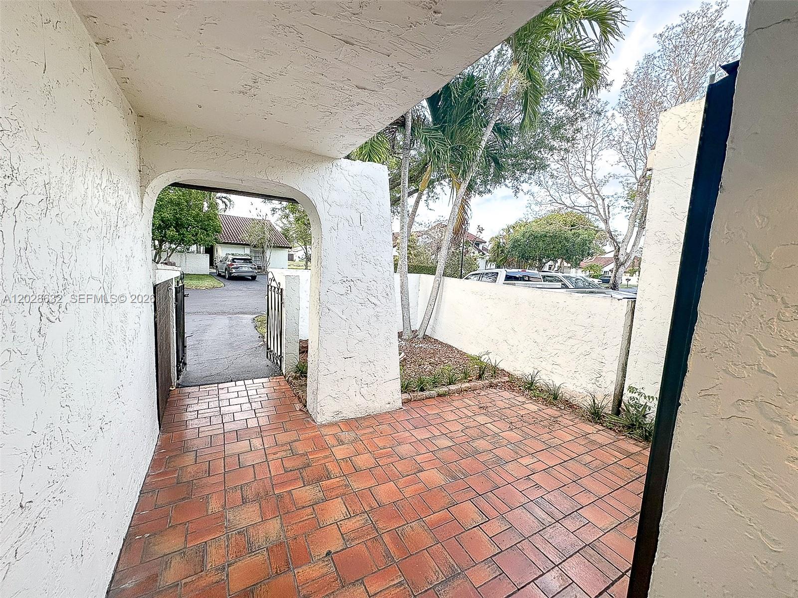 13544 Southwest 110th Terrace Miami, FL 33186 - Photo 15 of 29