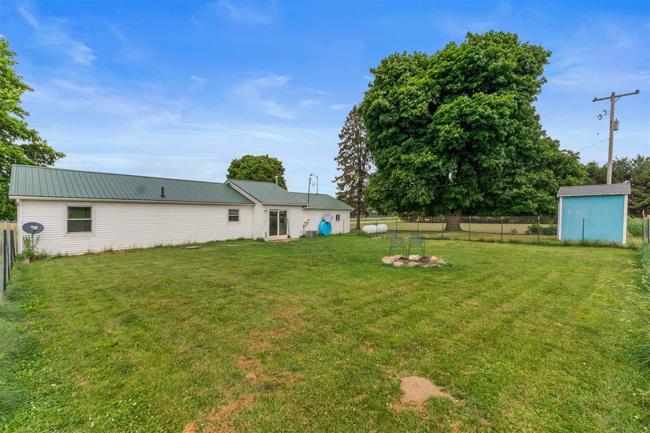 5651 West Chicago Road Jonesville, MI 49250 - Photo 20 of 27