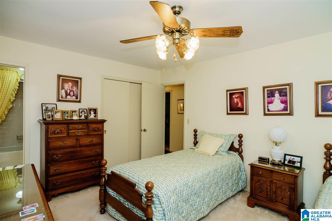 1329 Sumar Road Birmingham, AL 35213 - Photo 23 of 34