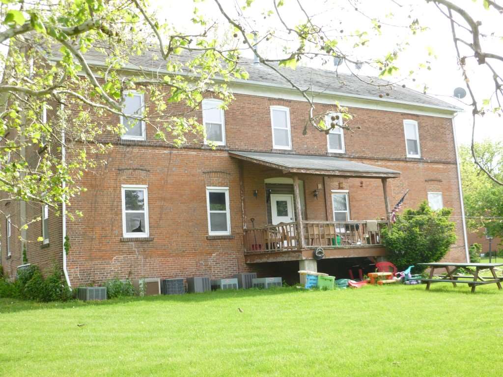 505 R Street South Amana, IA 52334 - Photo 6 of 14 Gallery Image 6