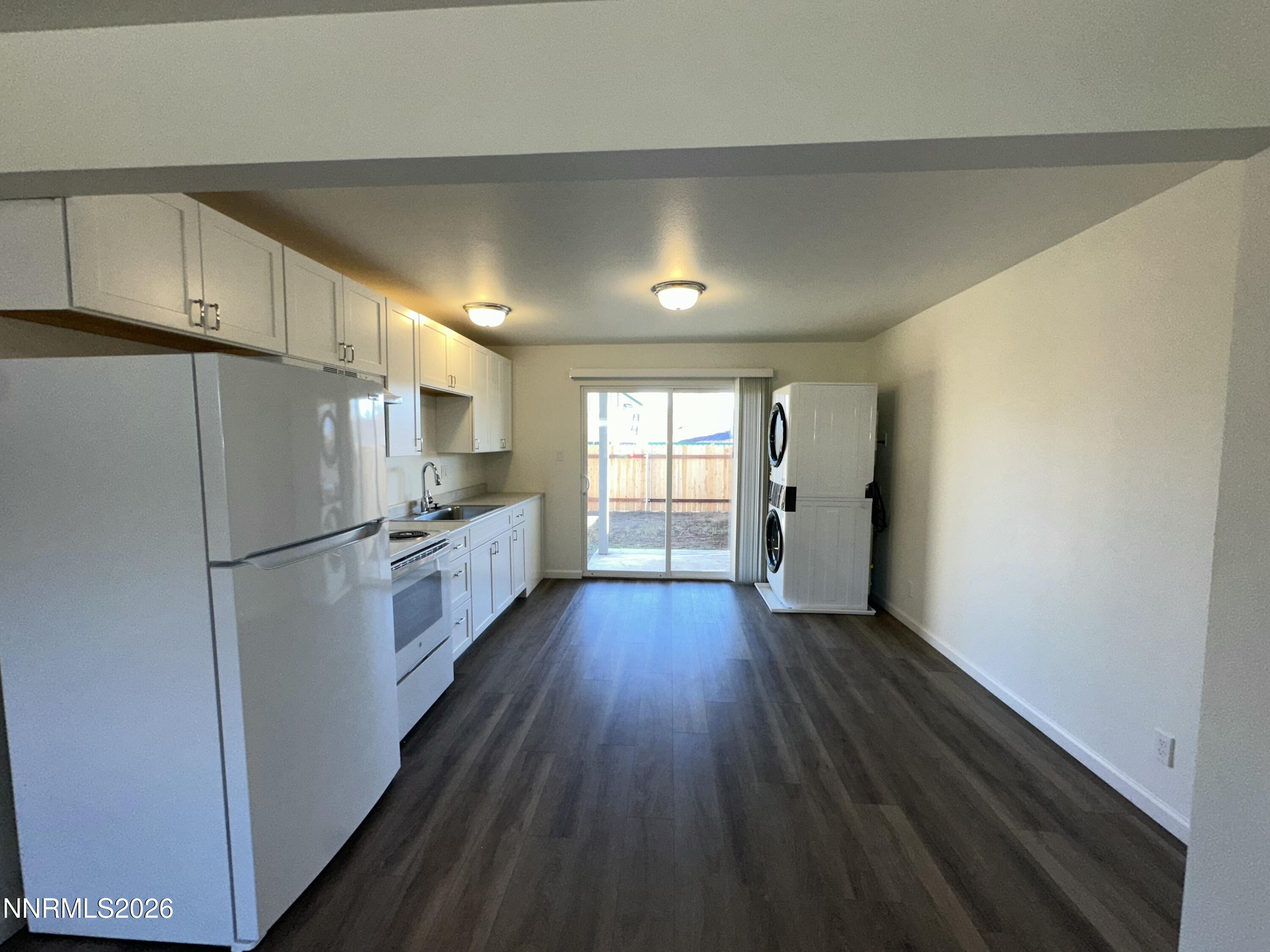 2350 Orange Lane Reno, NV 89502 - Photo 6 of 16 20251212_184906355_iOS