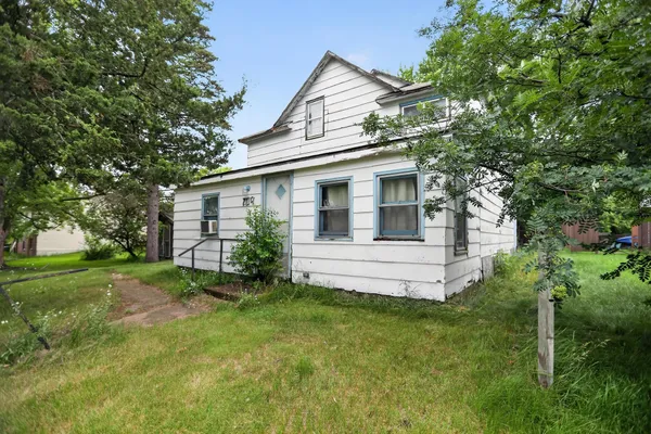 $165,000 | 709 9th Street Northeast, Little Falls, MN 56345