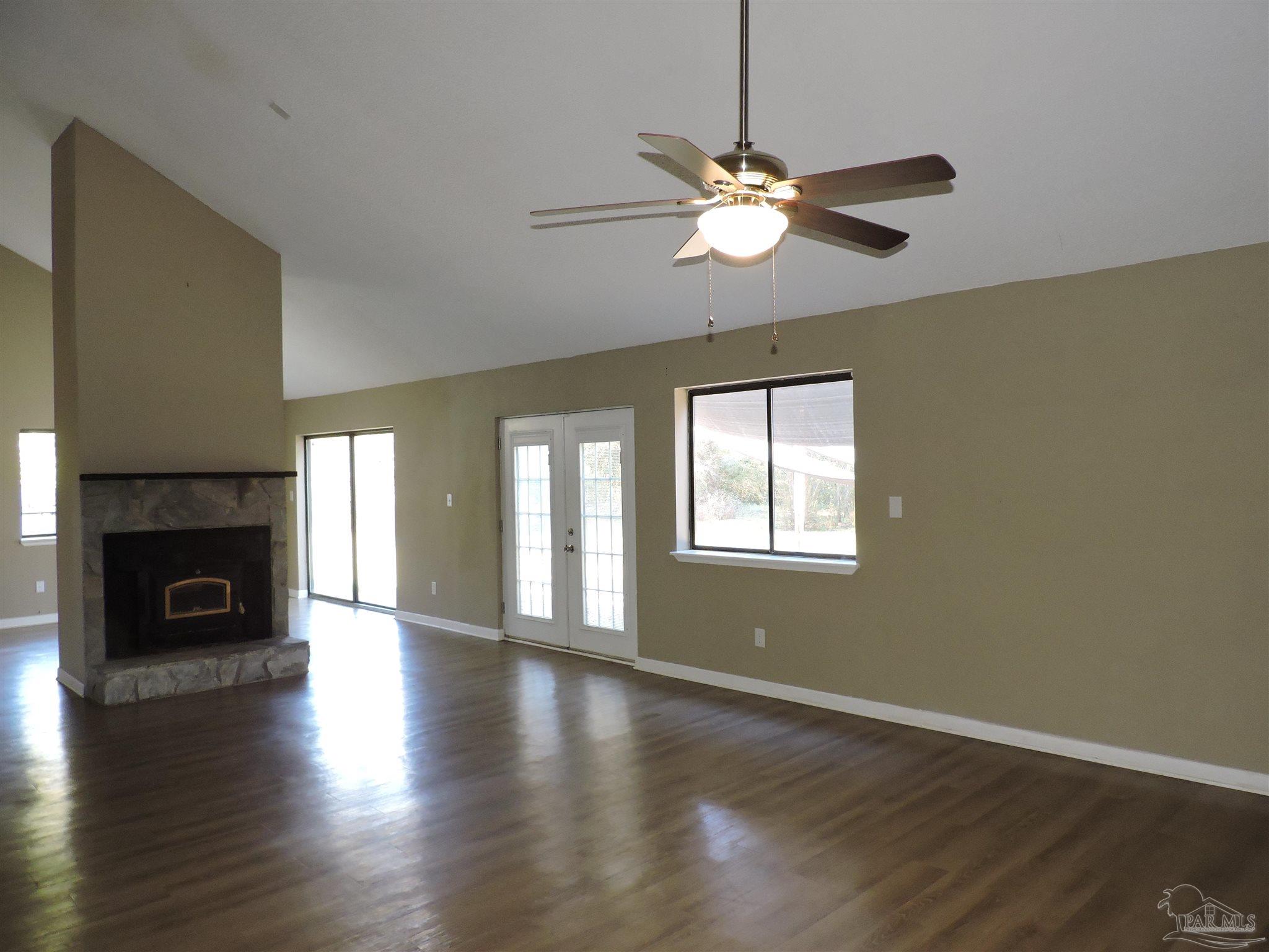 654 Timber Ridge Road Pensacola, FL 32534 - Photo 9 of 38 Gallery Image 9