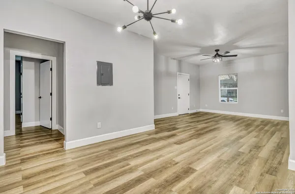 $1,575 | 1803 Texas, San Antonio, TX 78228