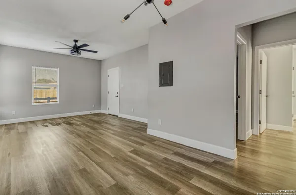 $1,575 | 1803 Texas, San Antonio, TX 78228