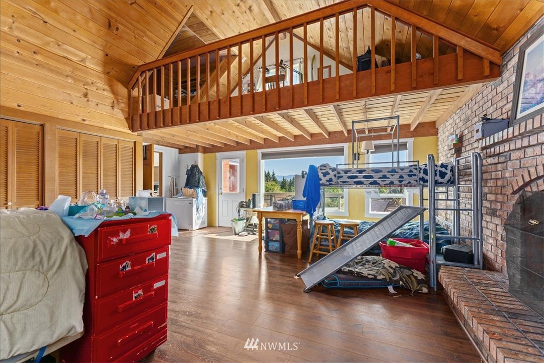 2020 Newberg Road Snohomish, WA 98290 - Photo 10 of 37