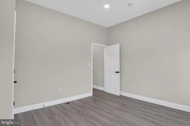 $2,100 | 1106 South Carey Street, Baltimore, MD 21223