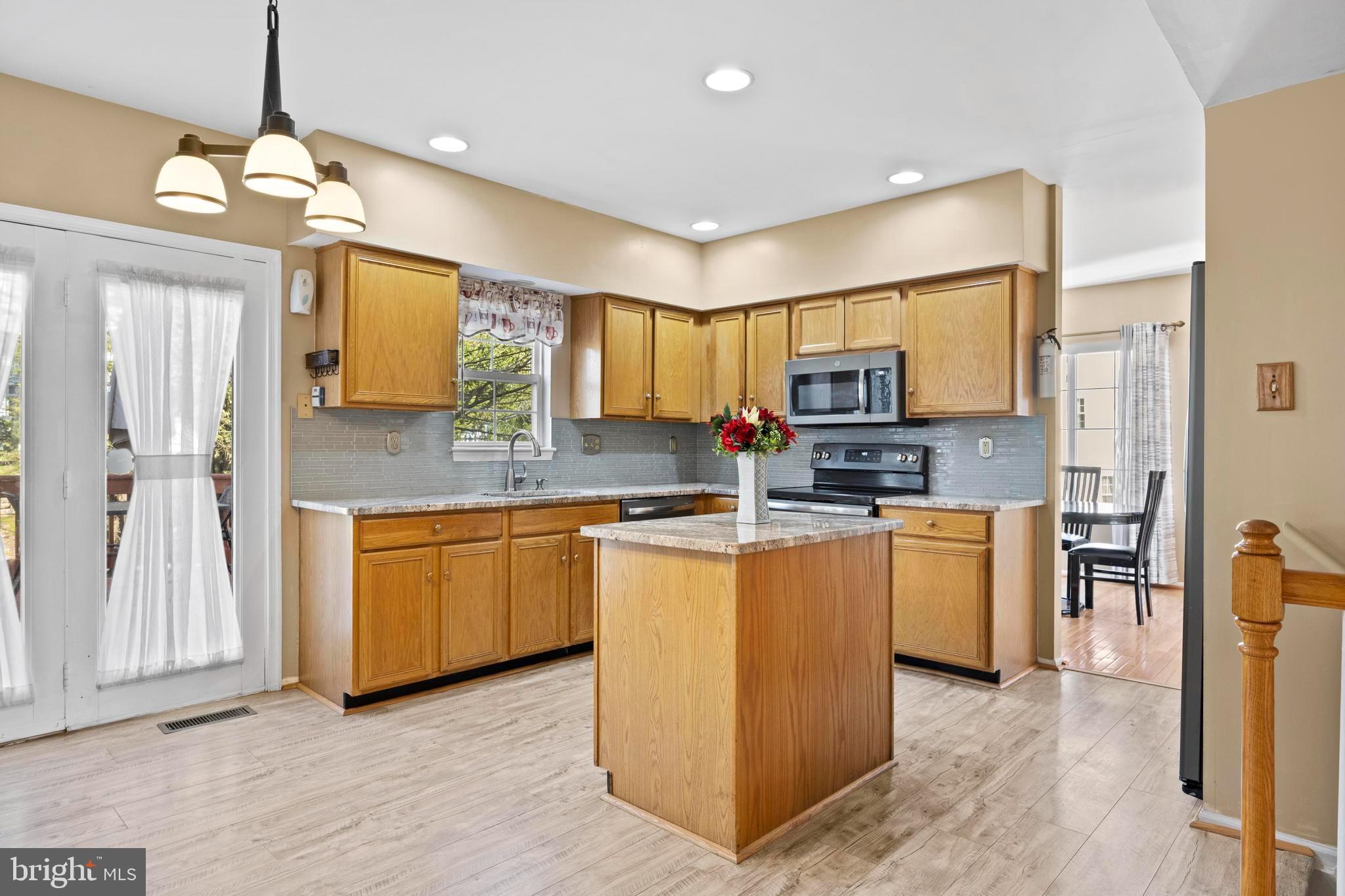 9046 Tarpleys Circle Baltimore, MD 21237 - Photo 11 of 61