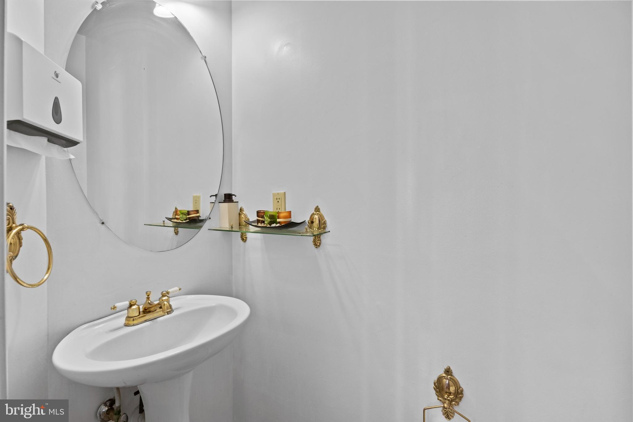 9046 Tarpleys Circle Baltimore, MD 21237 - Photo 18 of 61