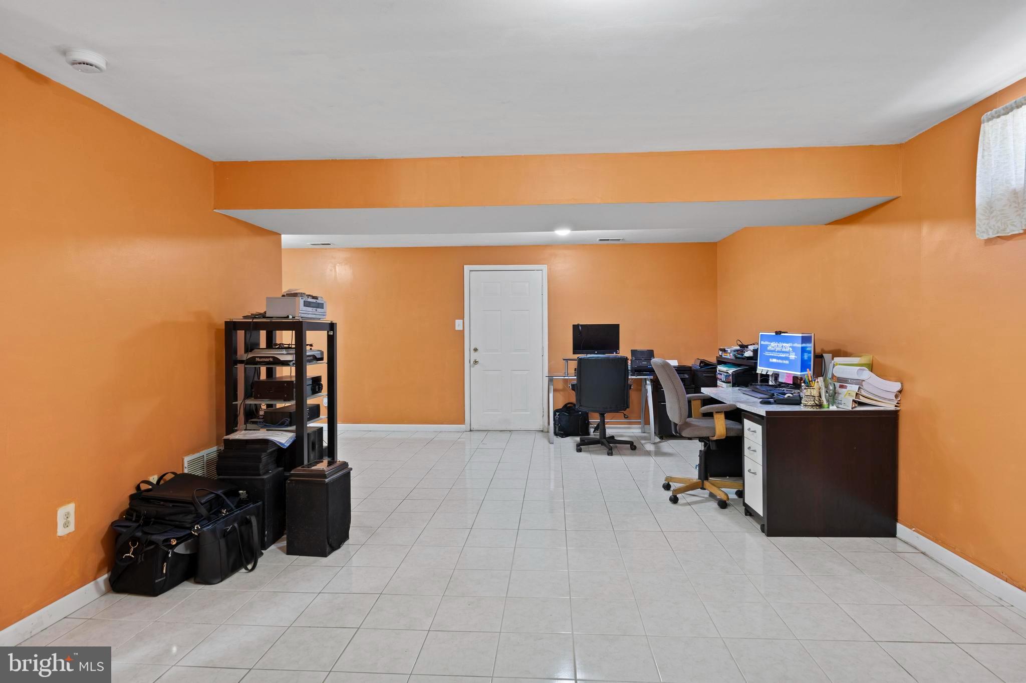 9046 Tarpleys Circle Baltimore, MD 21237 - Photo 44 of 61