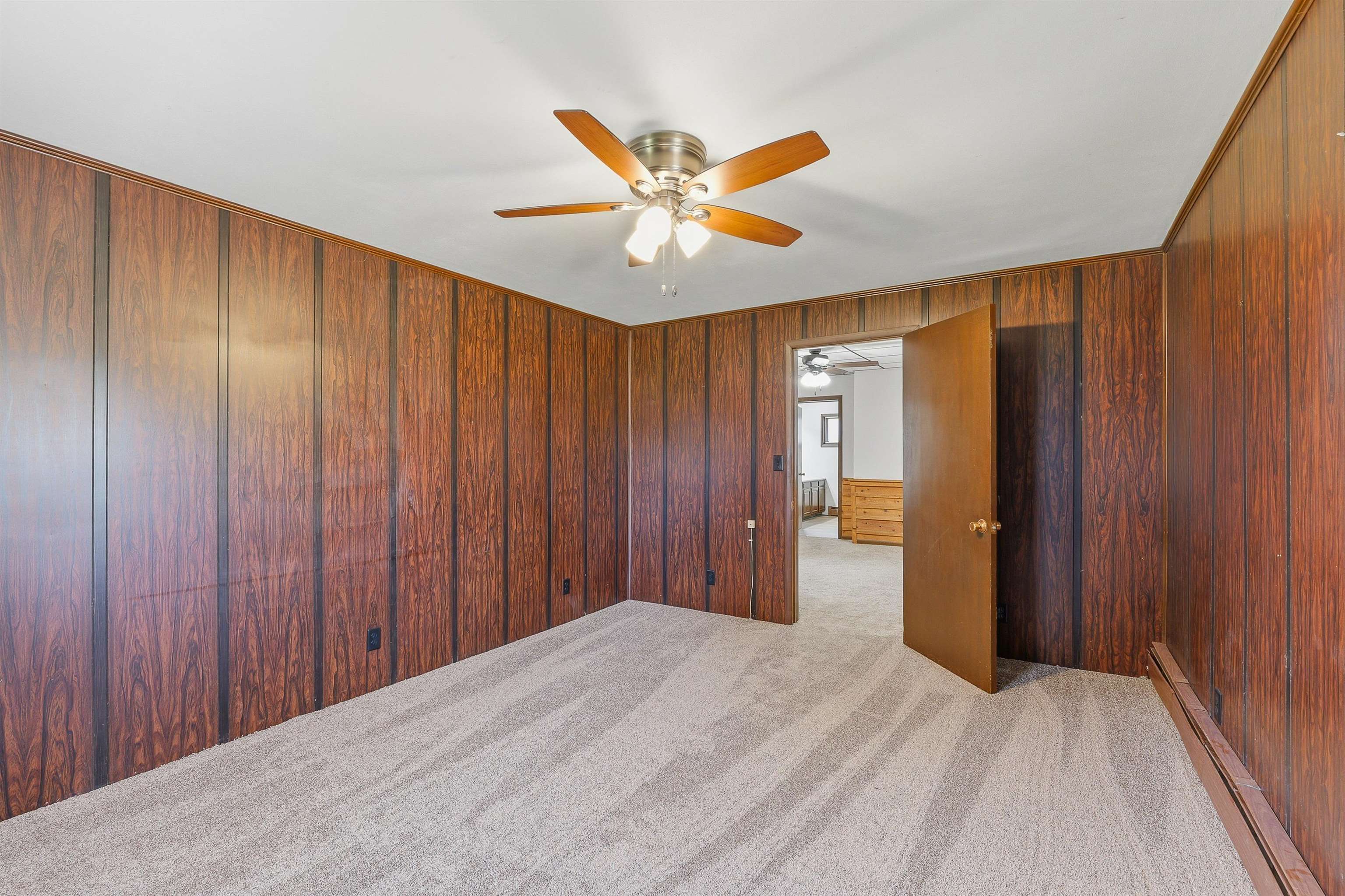 370 North Main Street Juneau, WI 53039 - Photo 12 of 26