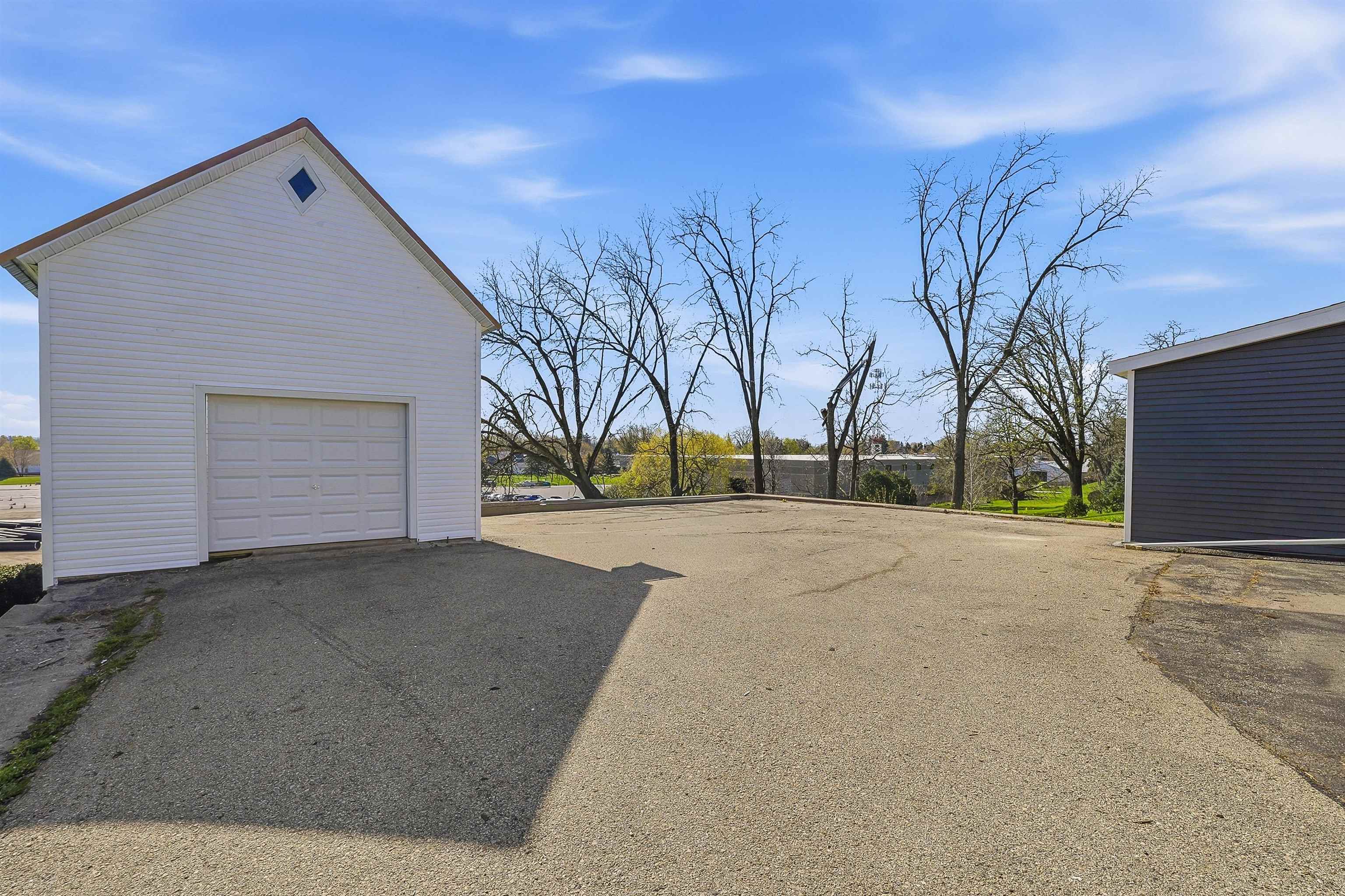 370 North Main Street Juneau, WI 53039 - Photo 25 of 26