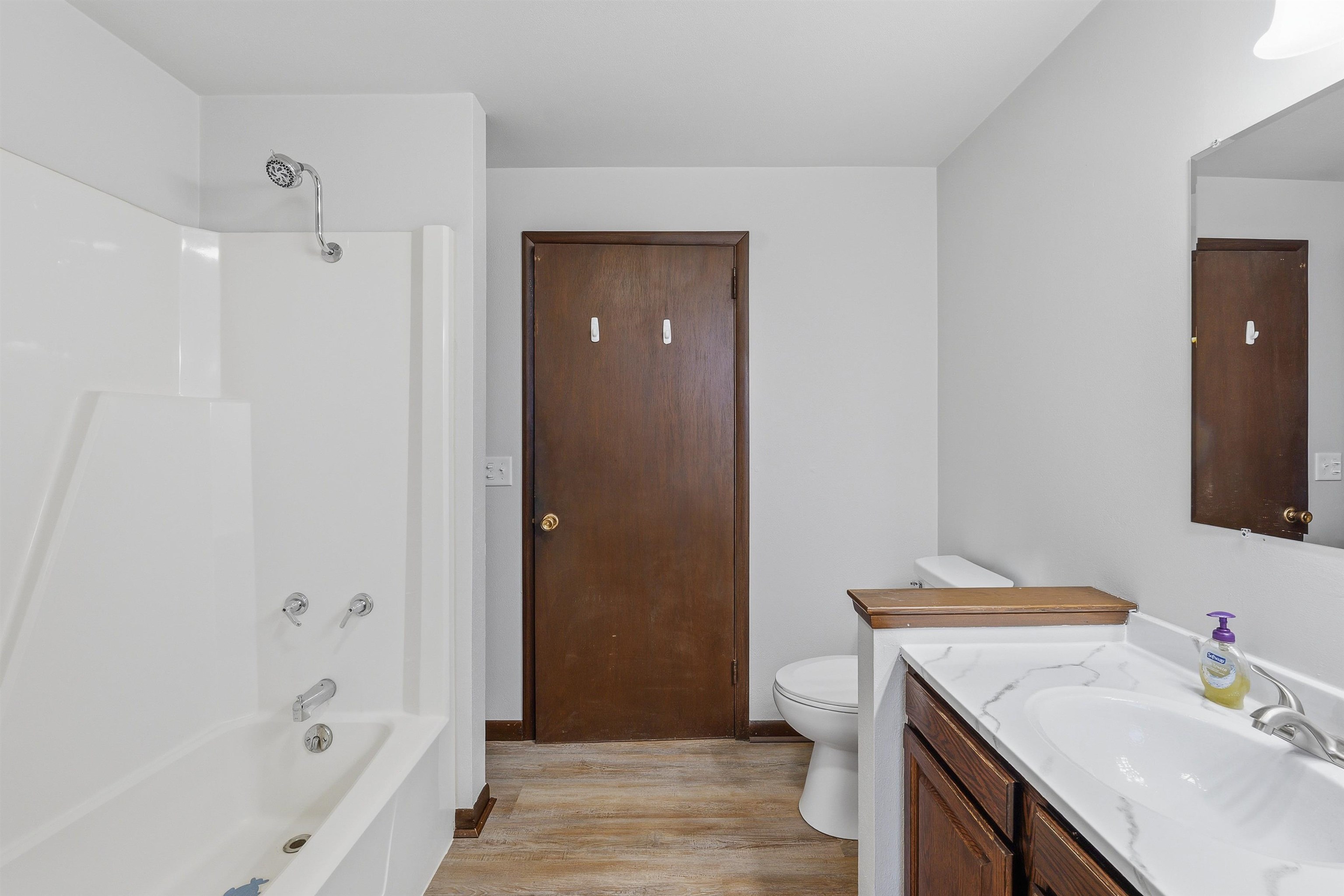 370 North Main Street Juneau, WI 53039 - Photo 10 of 26