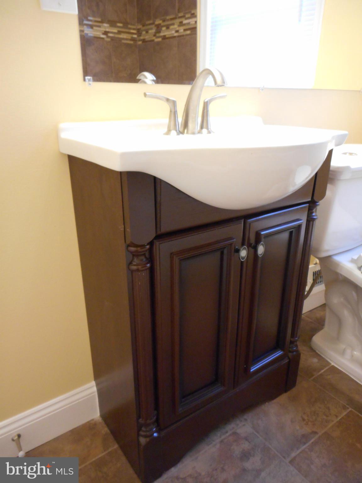 3906 Edgewood Road Baltimore, MD 21215 - Photo 16 of 29 Designer Vanity