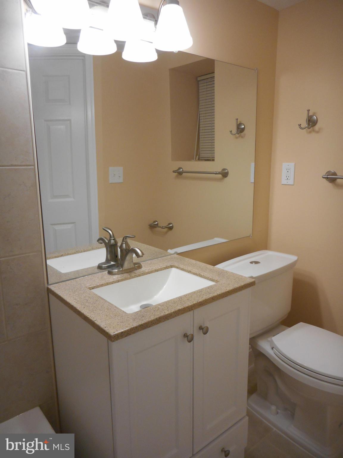 3906 Edgewood Road Baltimore, MD 21215 - Photo 22 of 29 Designer Fixtures and Lighting