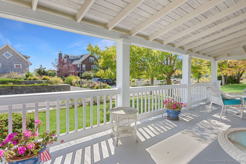 153 Middle Beach Road Madison, CT 06443 - Photo 17 of 37