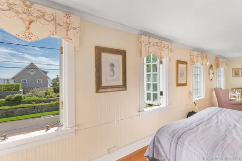 $2,400,000 | 153 Middle Beach Road, Madison, CT 06443