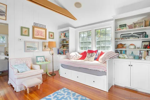 $2,400,000 | 153 Middle Beach Road, Madison, CT 06443