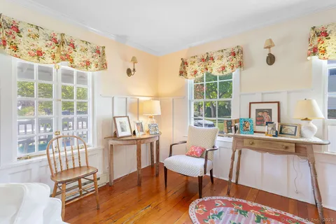 $2,400,000 | 153 Middle Beach Road, Madison, CT 06443