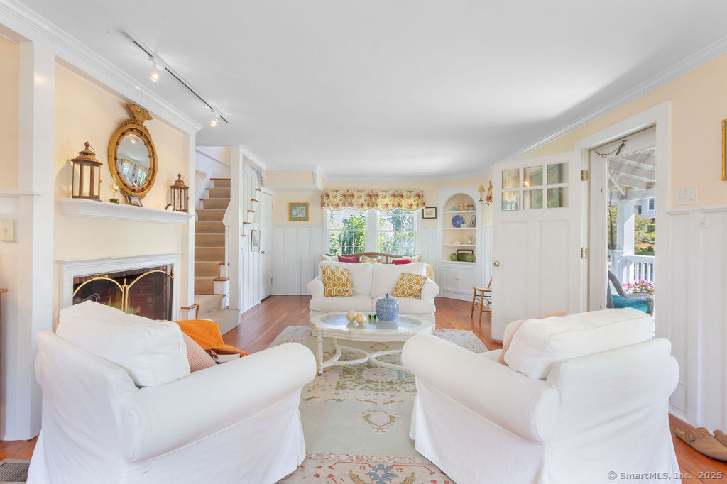 153 Middle Beach Road Madison, CT 06443 - Photo 9 of 37