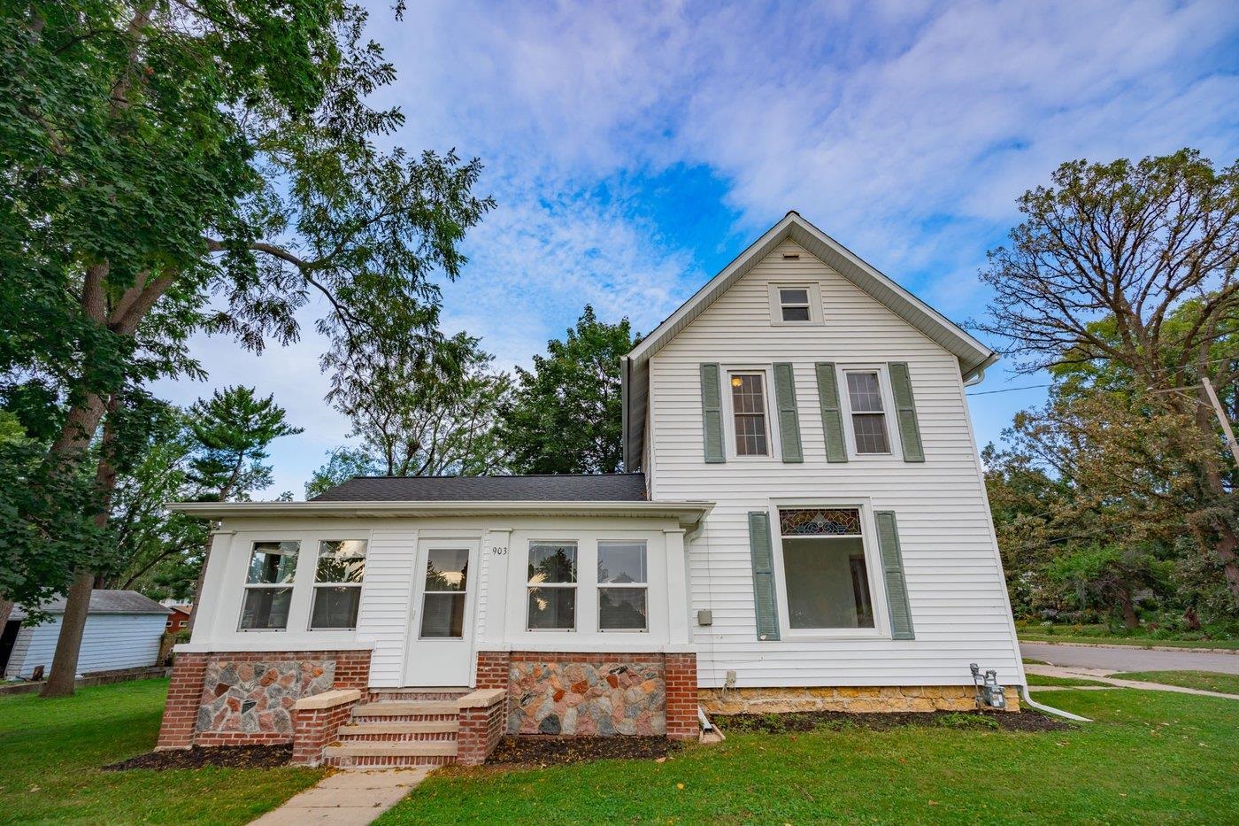 903 West Conger Street Whitewater, WI 53190 - Photo 1 of 63