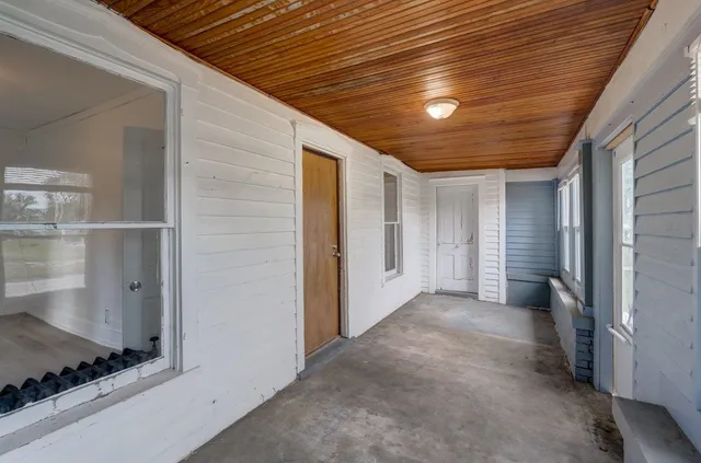 $275,000 | 903 West Conger Street, Whitewater, WI 53190