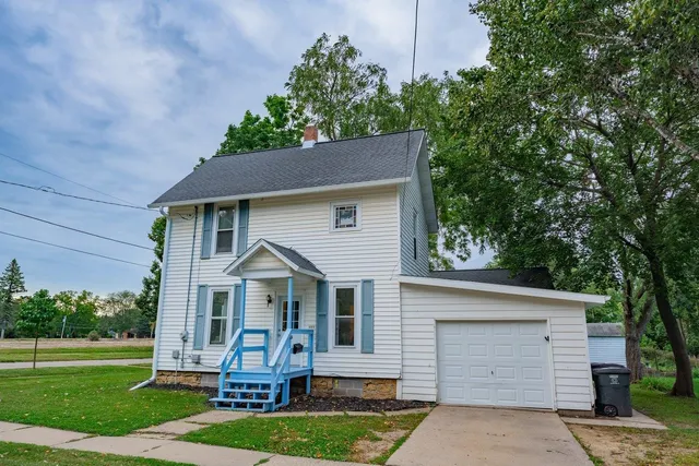 $275,000 | 903 West Conger Street, Whitewater, WI 53190