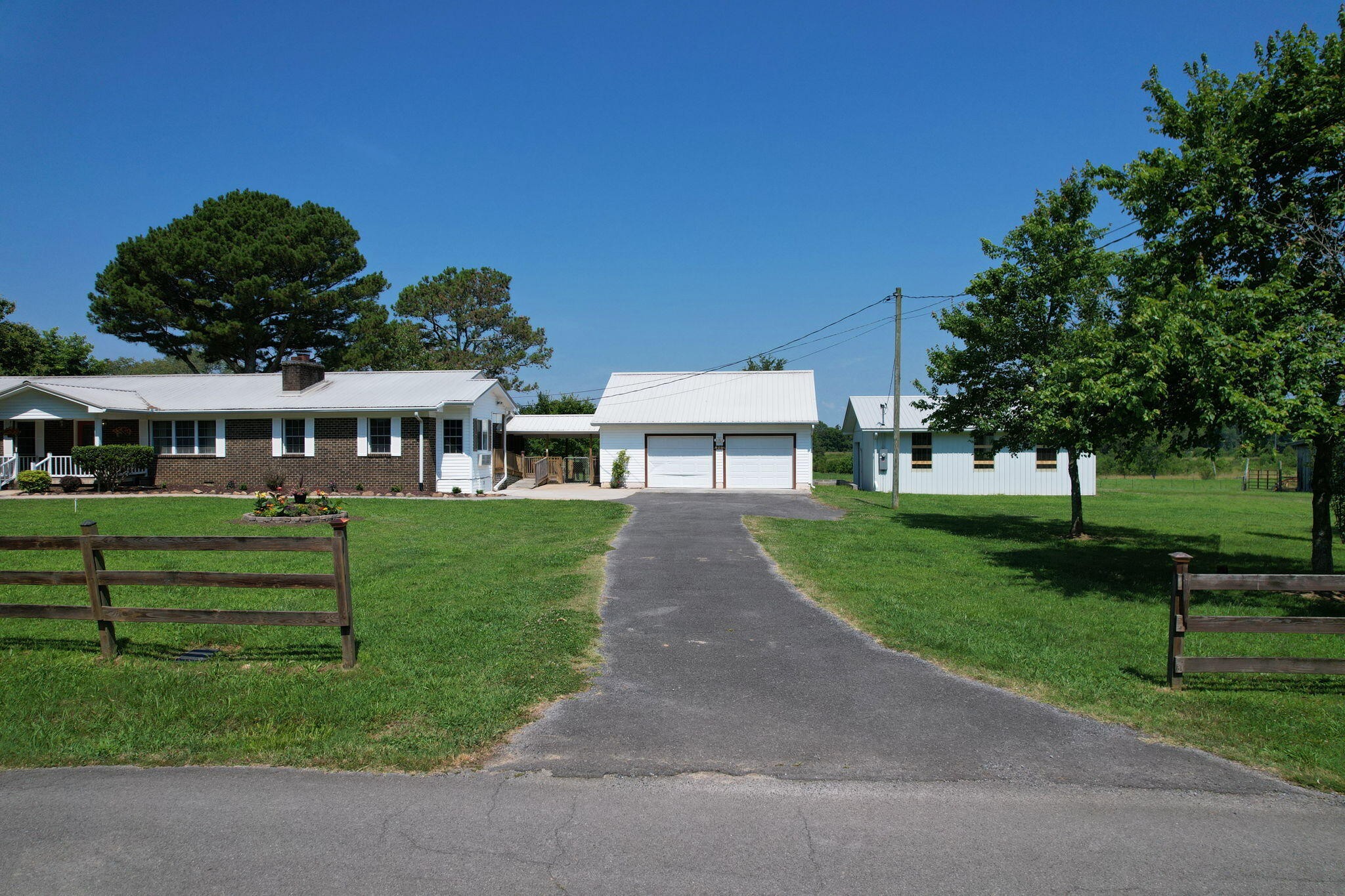 470 Armstrong Road Southeast Cleveland, TN 37323 - Photo 2 of 57 a view of house with a yard