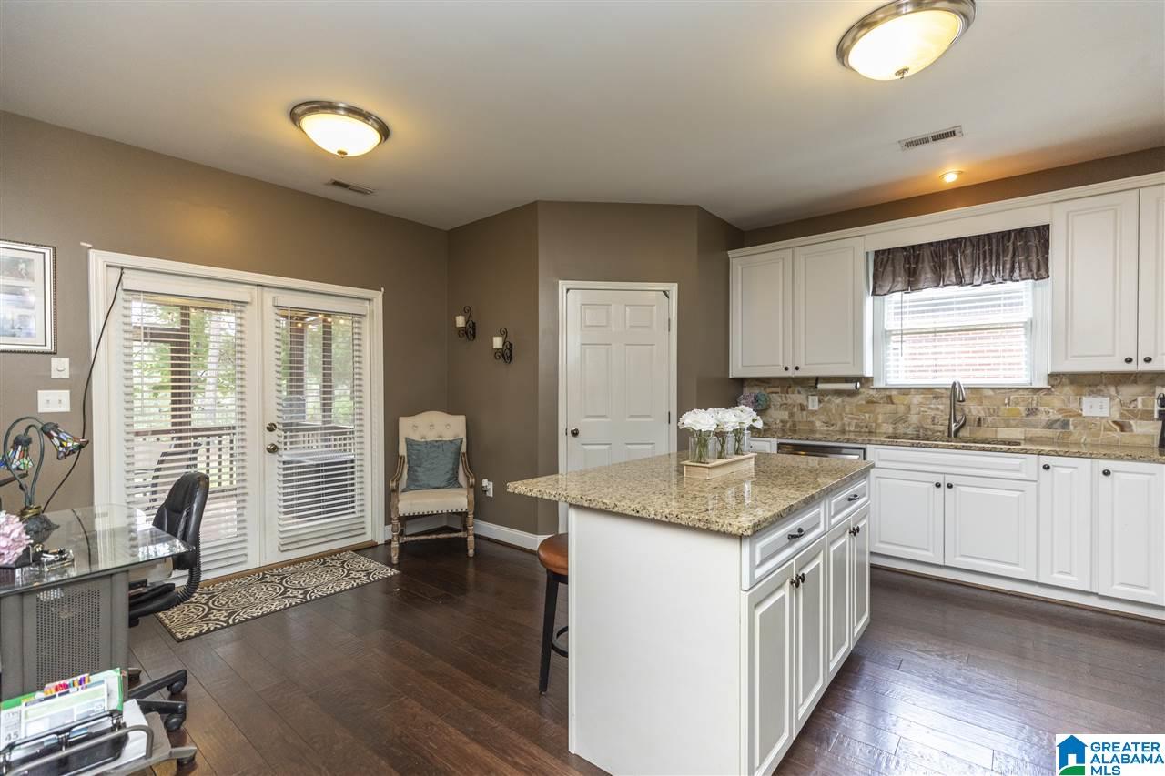 5828 Waterstone Point Birmingham, AL 35244 - Photo 8 of 31