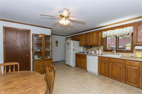 29-31 Springvale Avenue Chelsea, MA 02150 - Photo 5 of 23 Gallery Image 5