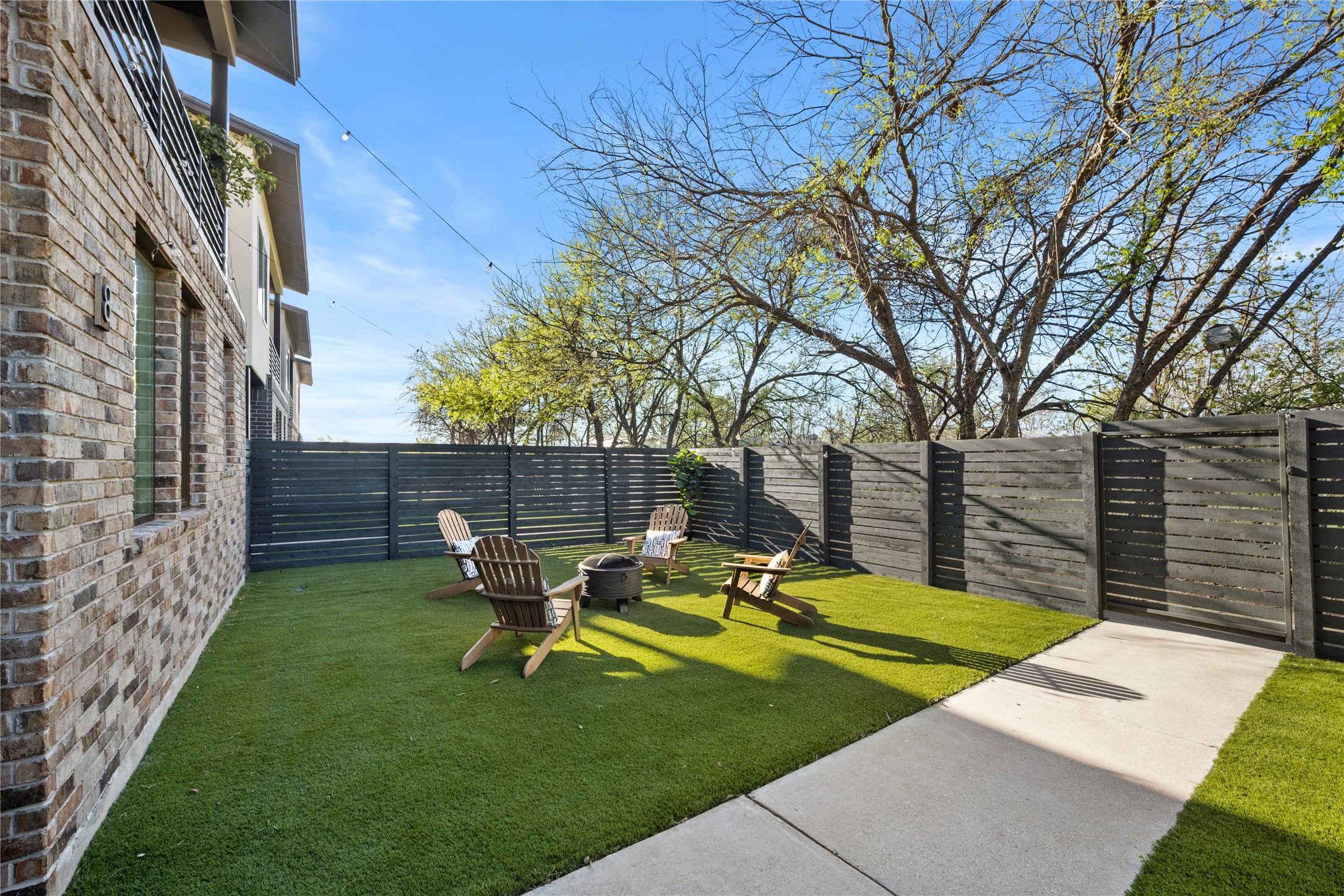 5002 Pecan Springs Road, Unit 8 Austin, TX 78723 - Photo 31 of 35 Lots of Room to Play and Entertain!