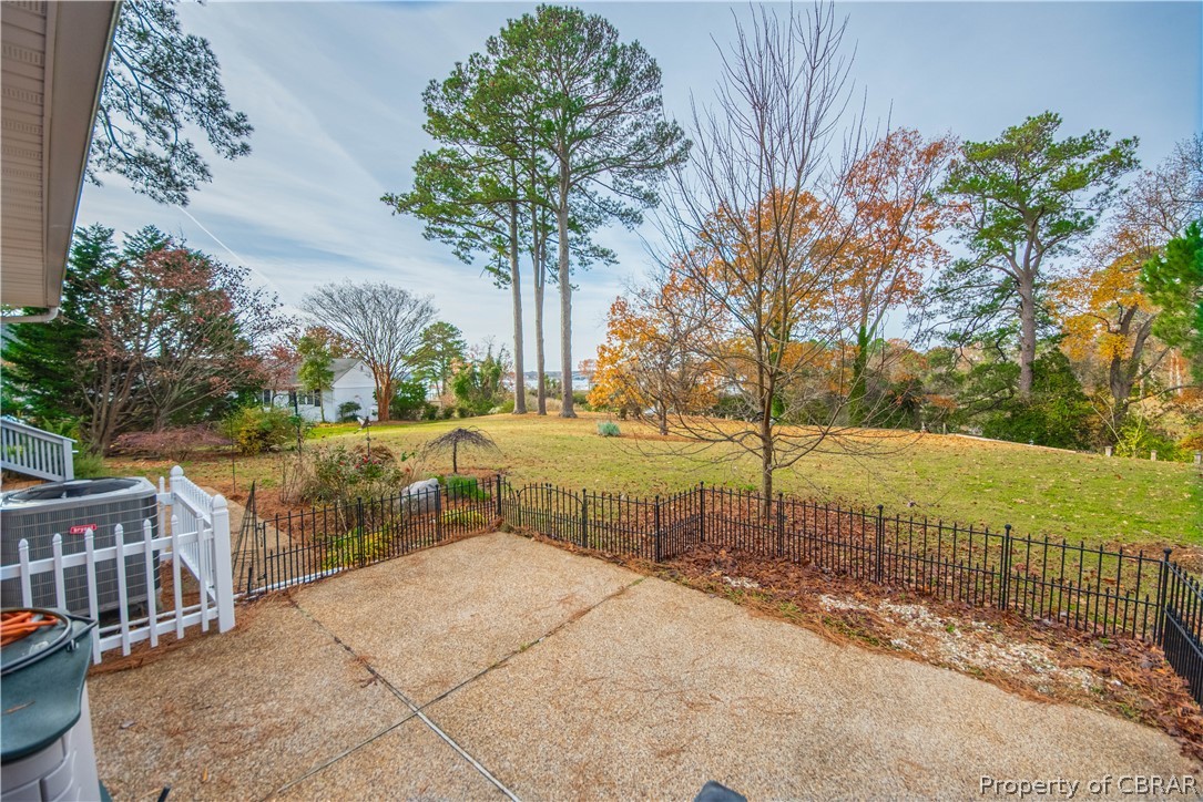 1317 Laurens Road Gloucester Point, VA 23062 - Photo 31 of 40