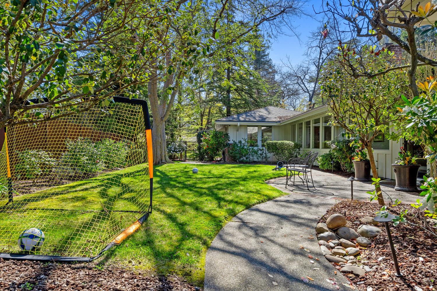 1987 Maple Glen Road Sacramento, CA 95864 - Photo 69 of 85