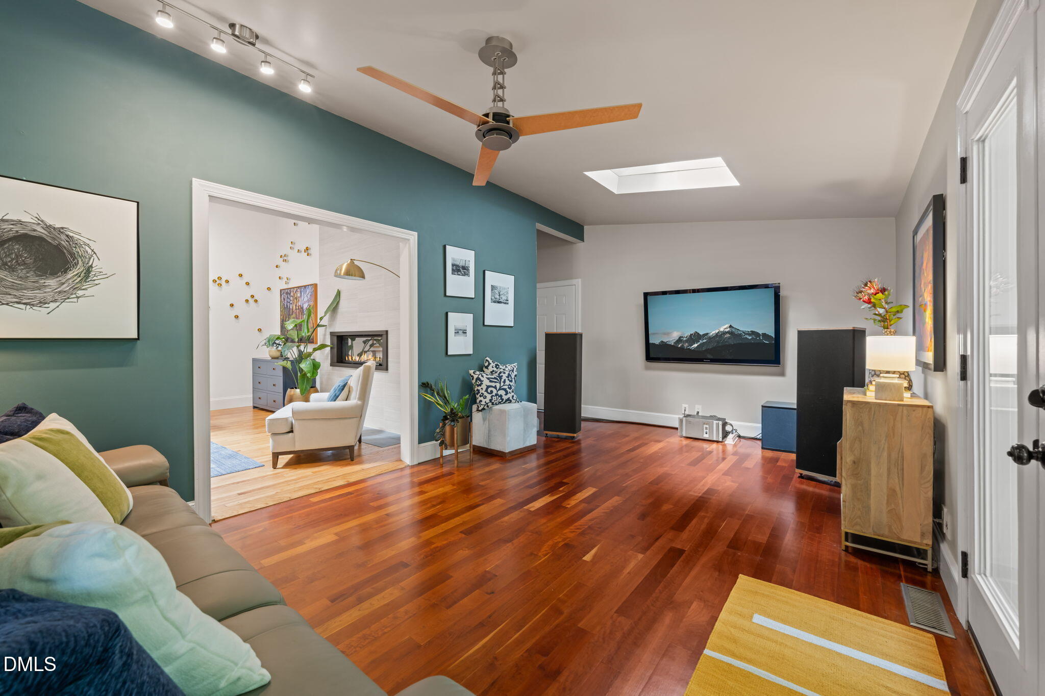 1401 Trinity Circle Raleigh, NC 27607 - Photo 15 of 73 Living Room