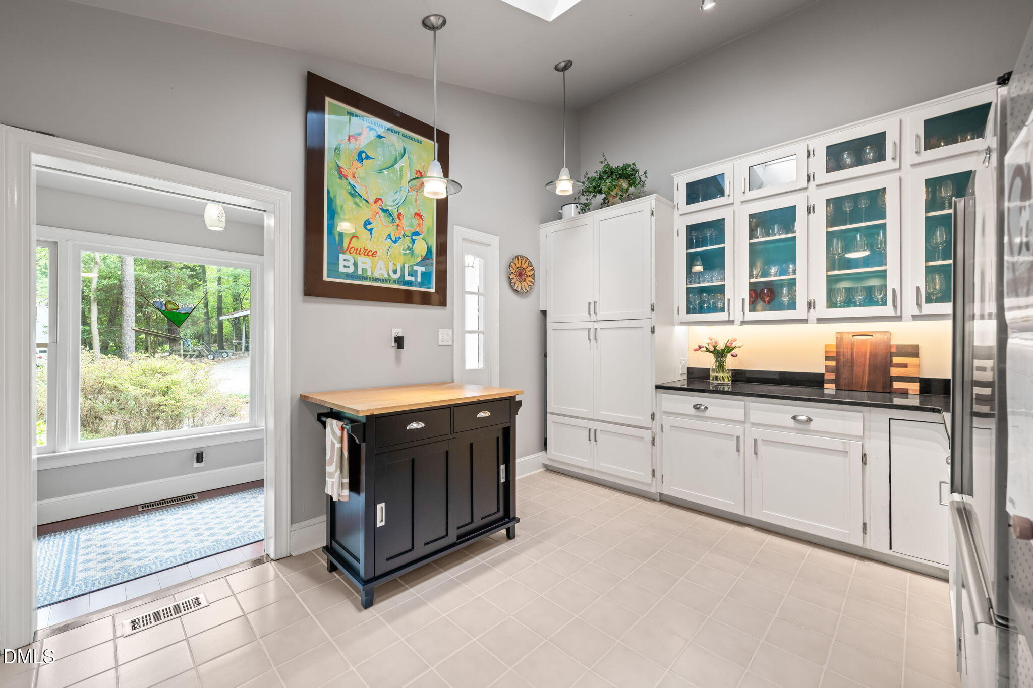 1401 Trinity Circle Raleigh, NC 27607 - Photo 22 of 73 Kitchen