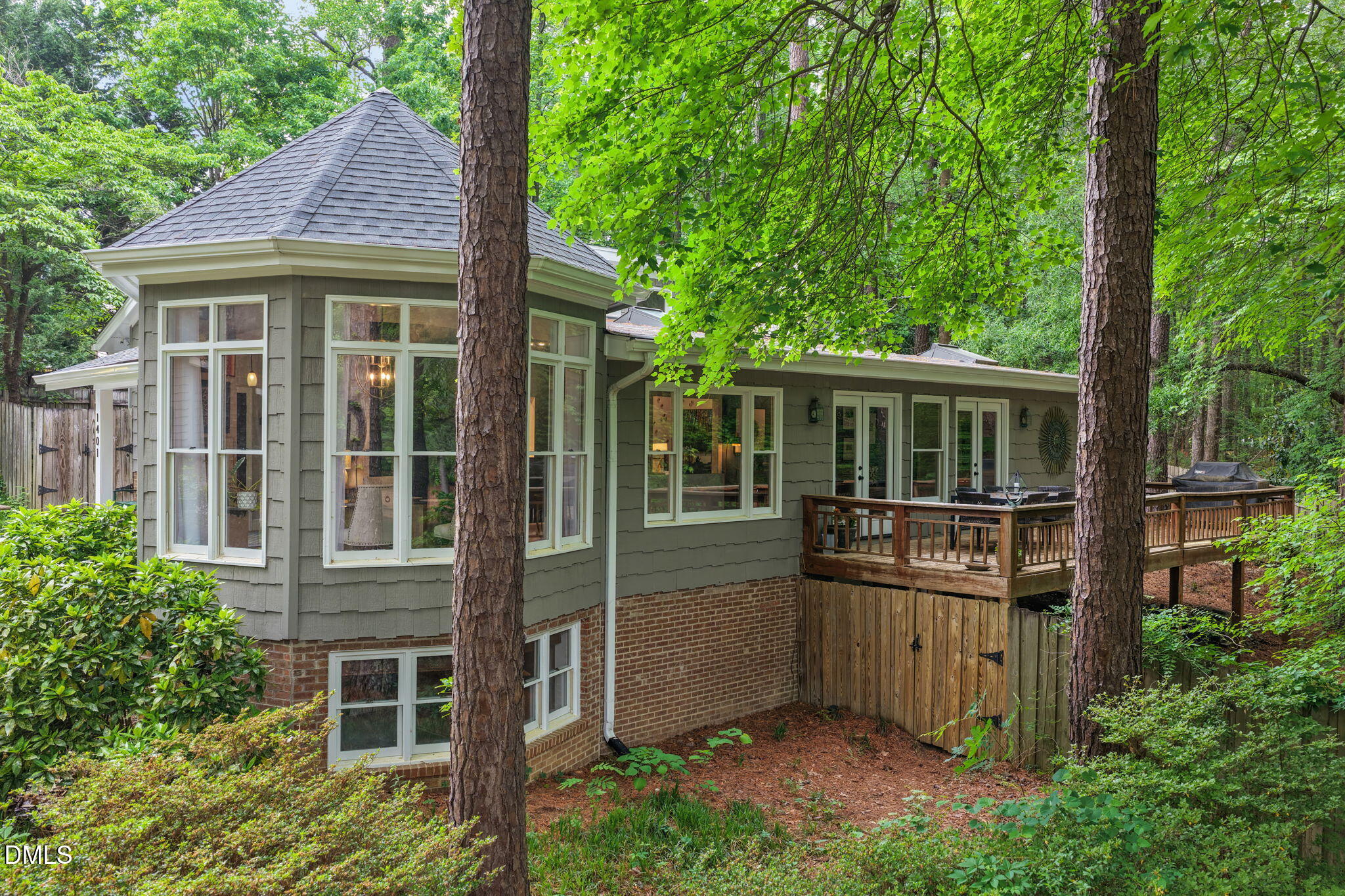 1401 Trinity Circle Raleigh, NC 27607 - Photo 54 of 73 Front