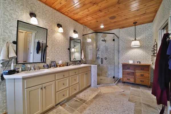 $2,450,000 | 7996 Bass Lake Road, Lake Shore, MN 56468