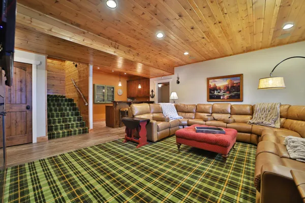 $2,450,000 | 7996 Bass Lake Road, Lake Shore, MN 56468