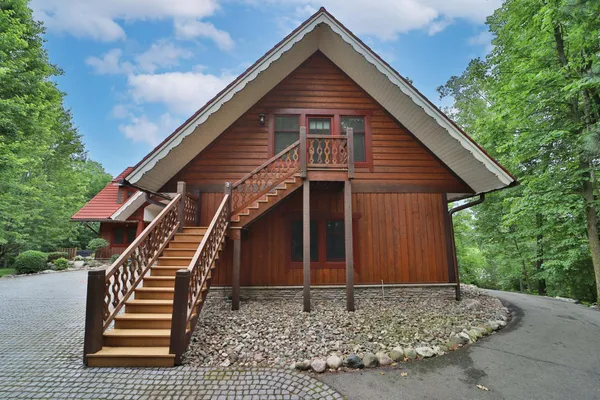$2,450,000 | 7996 Bass Lake Road, Lake Shore, MN 56468