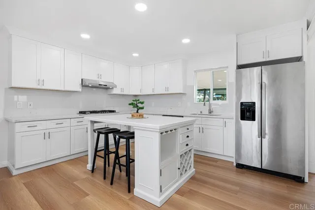 $859,000 | 4801 Siesta Place, Oceanside, CA 92057