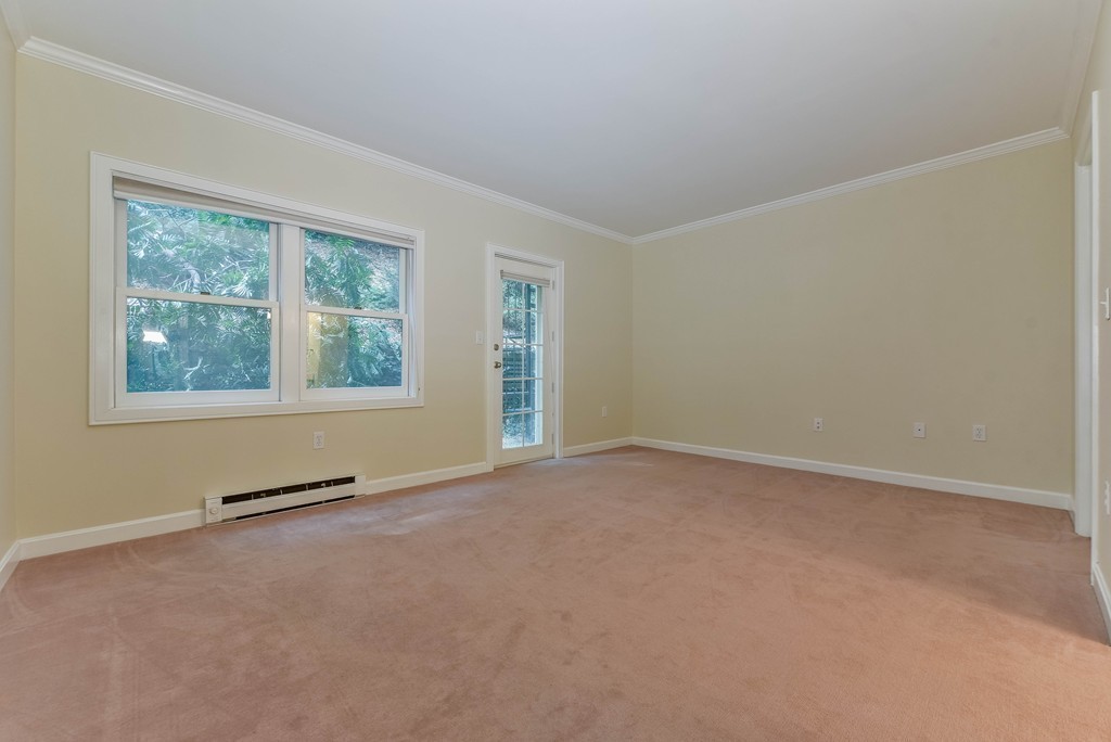 89 Glen Road, Unit 7 Brookline, MA 02445 - Photo 12 of 18 Gallery Image 12