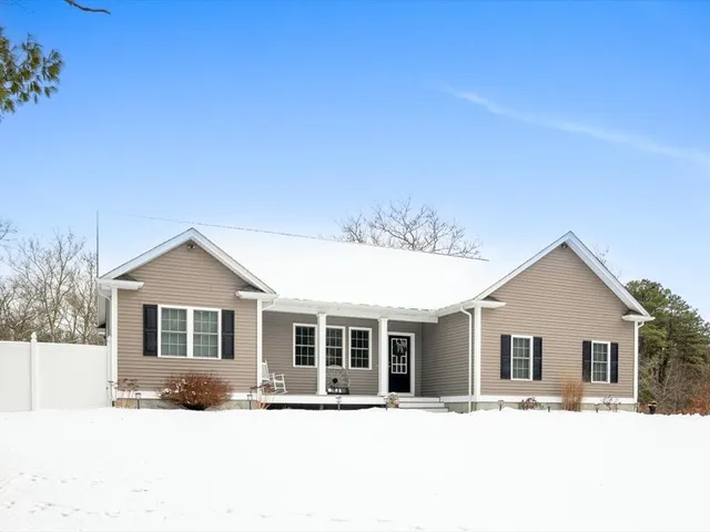 $1,075,000 | 12 Hillside Drive, Charlestown, RI 02813