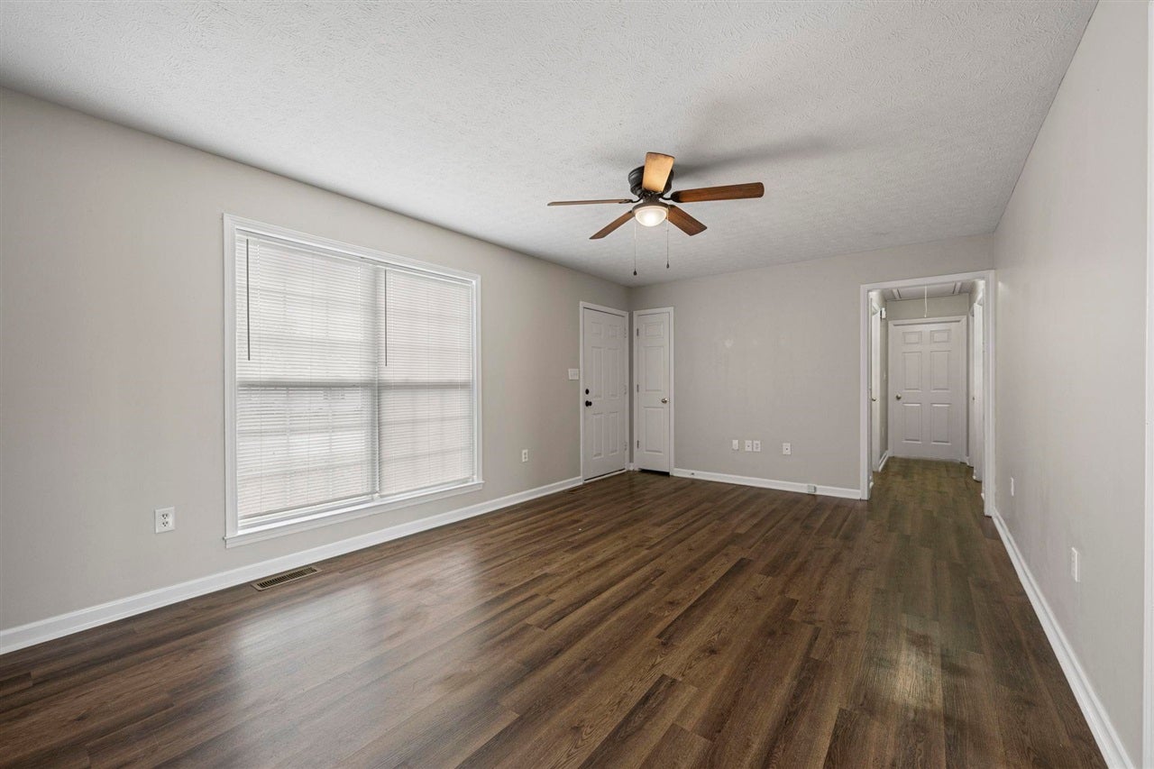 1307 Miller Pond Road Franklin, KY 42134 - Photo 2 of 22 Gallery Image 2