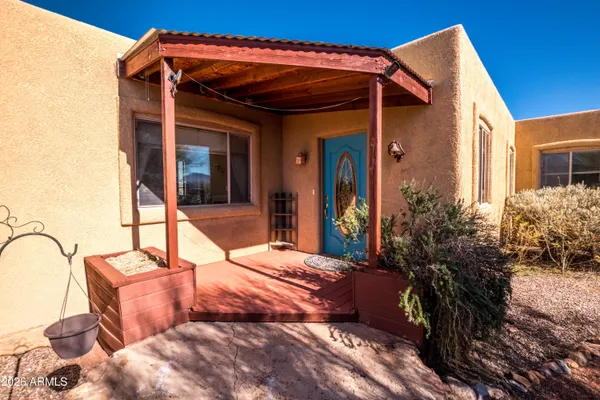 a view of livingroom with hardwood
