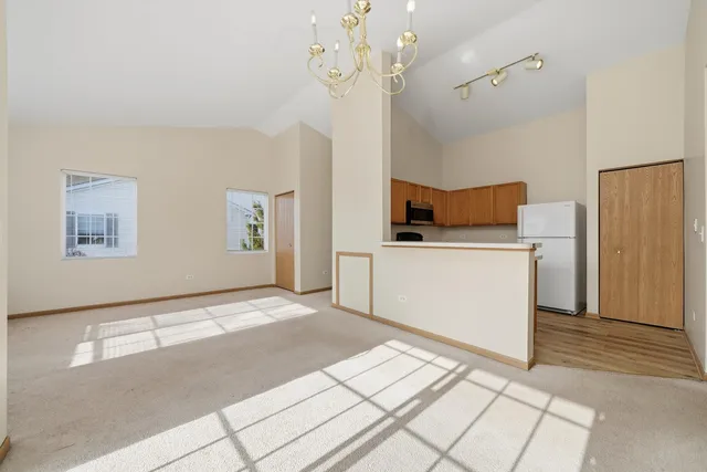 $235,000 | 417 Silverstone Drive, Unit 417, Carpentersville, IL 60110